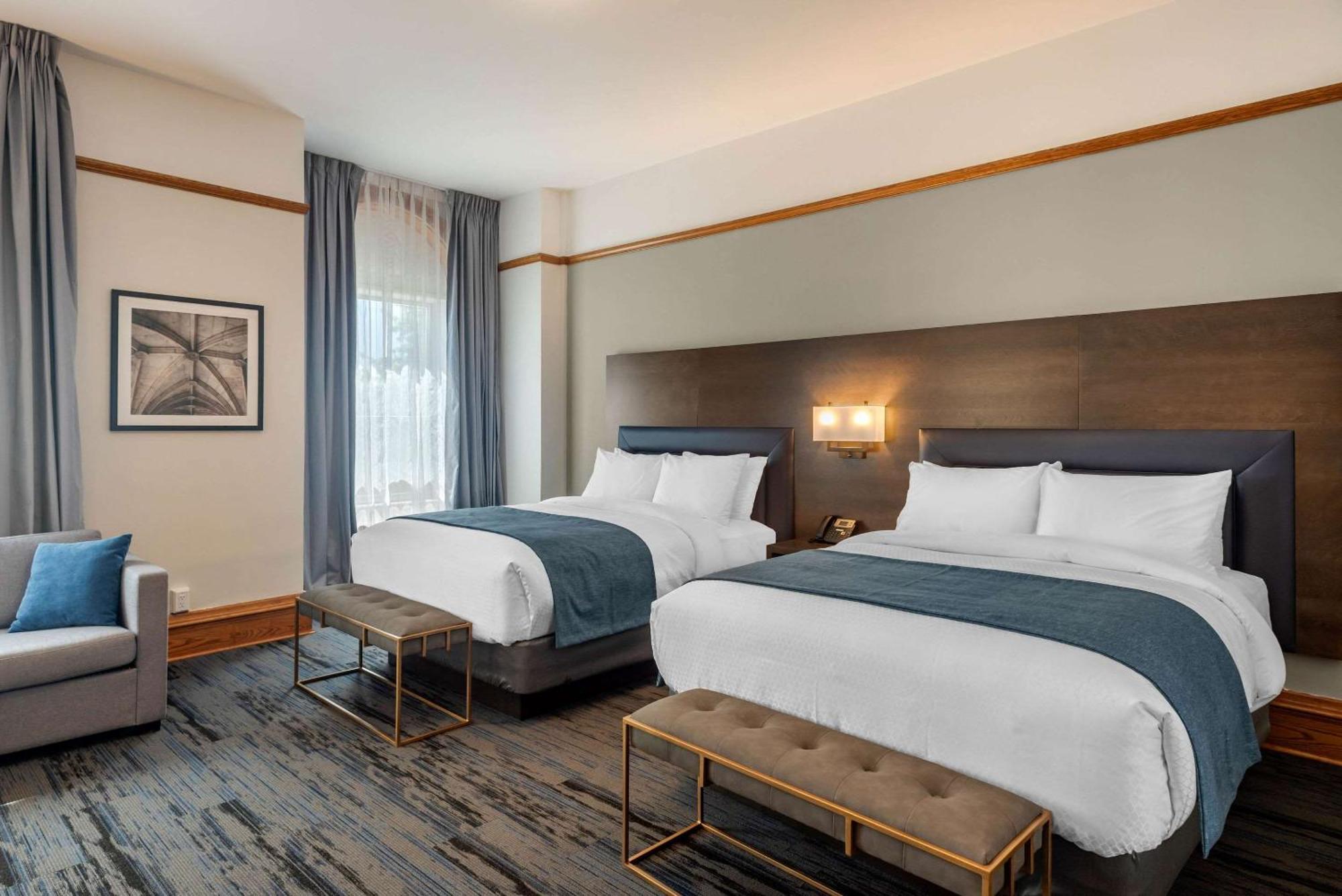The Courthouse Hotel, Ascend Hotel Collection Тъндърбей Екстериор снимка
